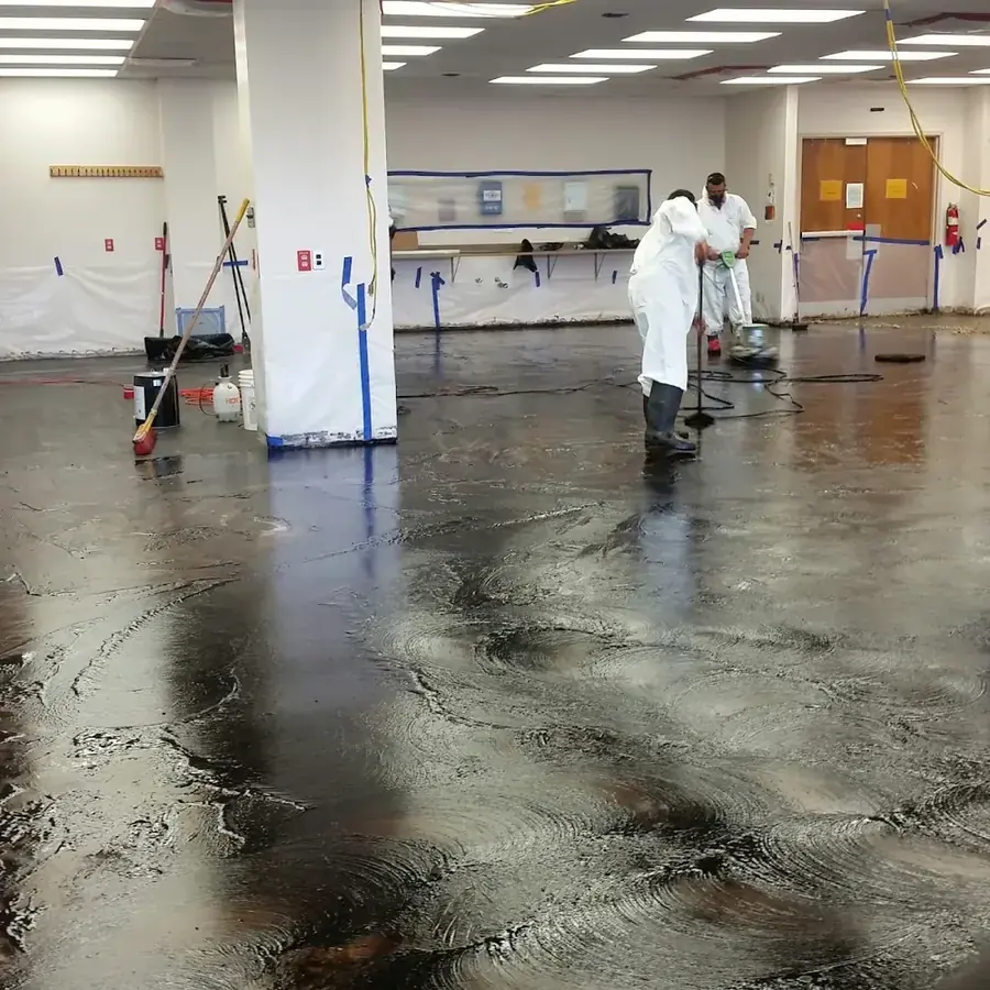 Water damage restoration in a Snellville commercial building